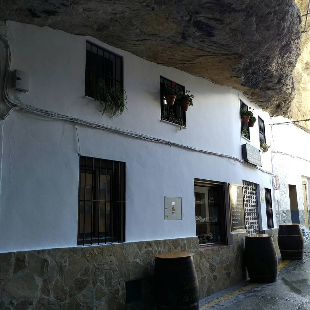 la-cueva-del-iberico-tienda-gourmet-cadiz